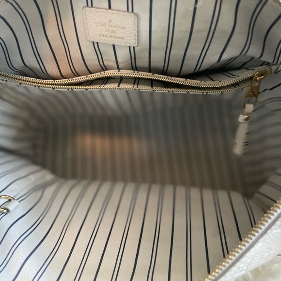 Louis Vuitton Luminuese Monogram Leather cream Crossbody Purse Authentic - Picture 6 of 10